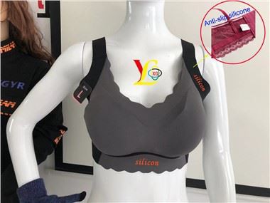 Folyékony szilikon felvitel ruhadarabra